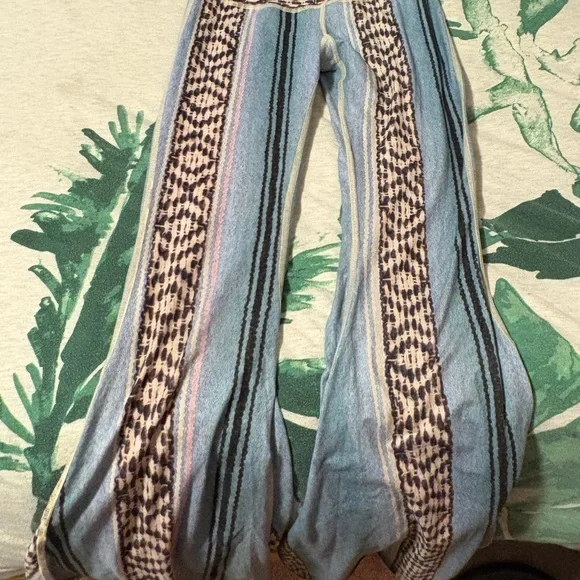 Teeki Blue and White Patterned Flare Pants - Picture 6 of 10